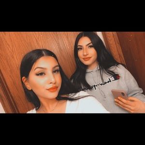 Meet your Posher, Nysa